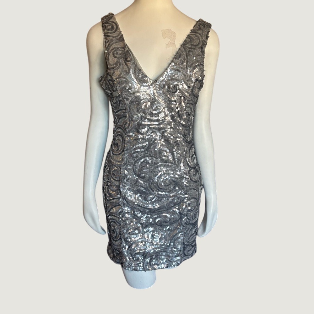 Silver Sequin Swirl Sleeveless V-Neck Mini Cocktail Dress 032-2007-5302